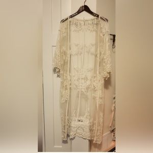 Gorgeous ivory lace duster